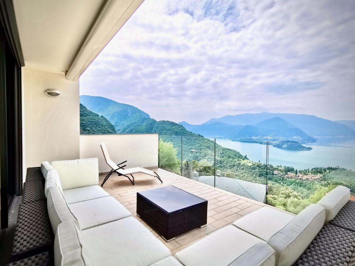 The View!!! By Design Studio Perledo Bagian luar foto