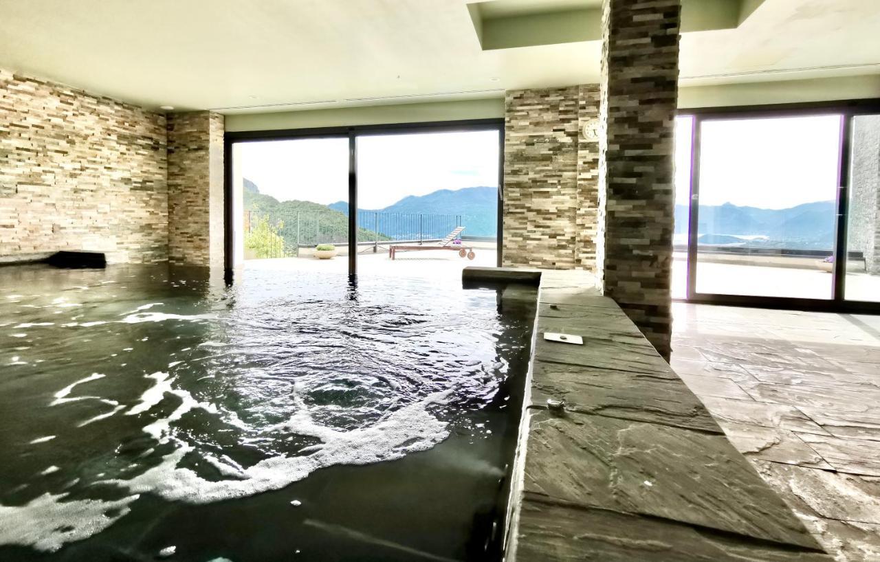 The View!!! By Design Studio Perledo Bagian luar foto