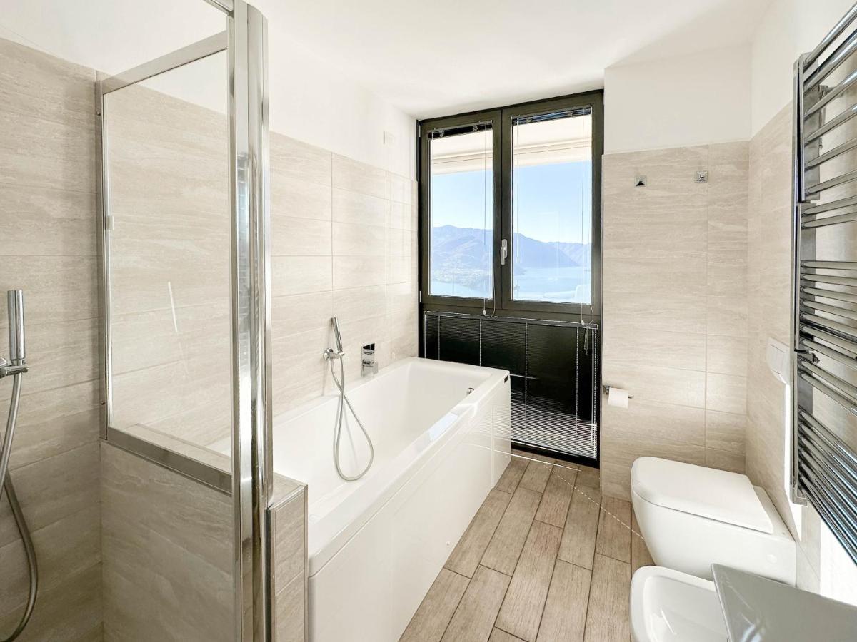 The View!!! By Design Studio Perledo Bagian luar foto
